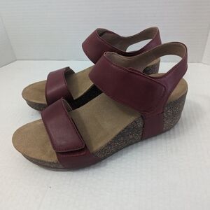 Women's Burgundy Sandals